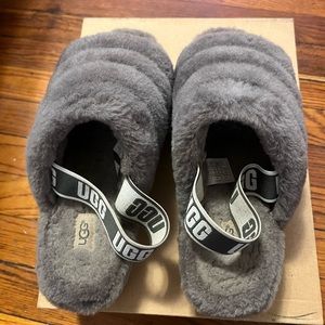 Ugg Slides barely worn